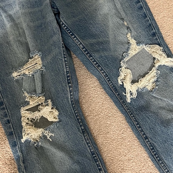 Abercrombie High Rise Mom Jeans - Picture 2 of 5